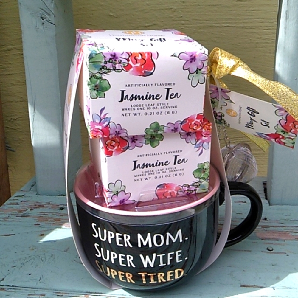 Nwt Supermom Mug&Tea Set
